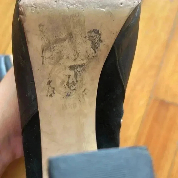 Mk  booties - Picture 6 of 12